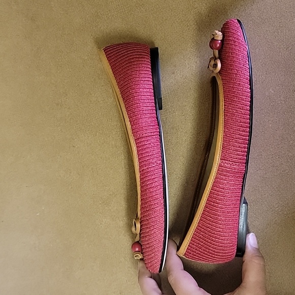 Talbots size 8 flats excellent condition - Picture 2 of 7